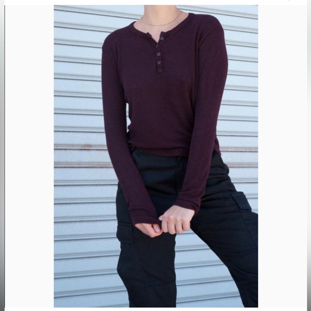 Brandy Melville maroon long sleeve Callen Henley - Picture 12 of 15
